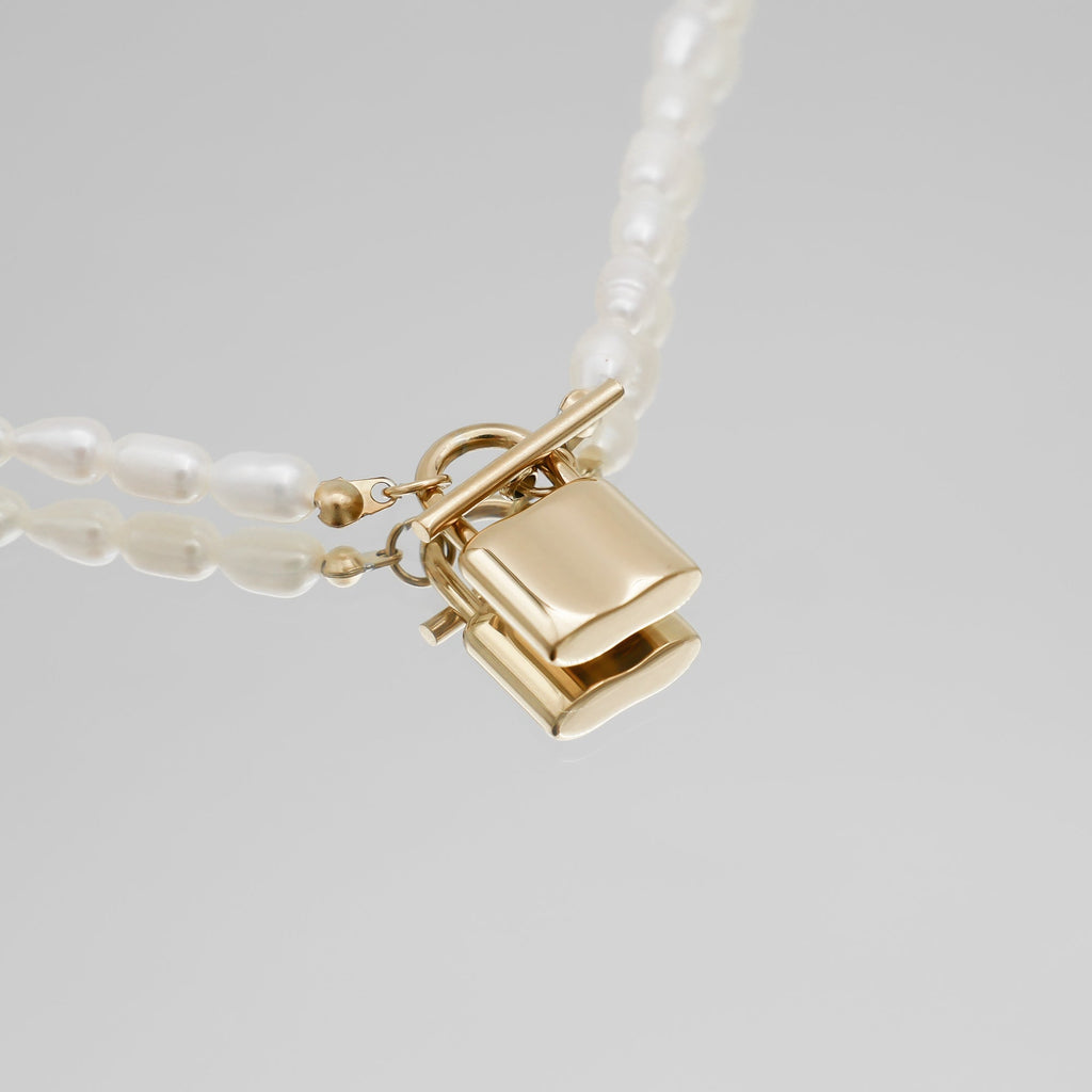 Freya Pearl Lock Necklace