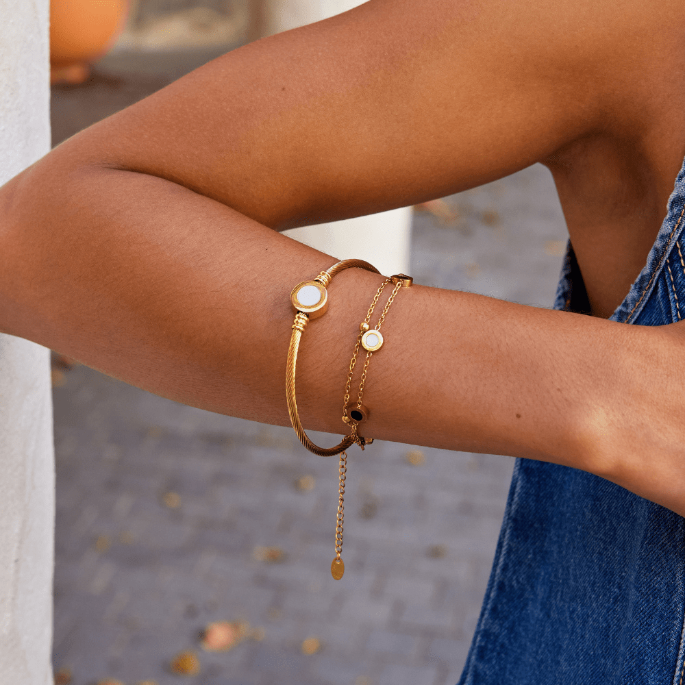 Melinda Gold Rotatable Bangle